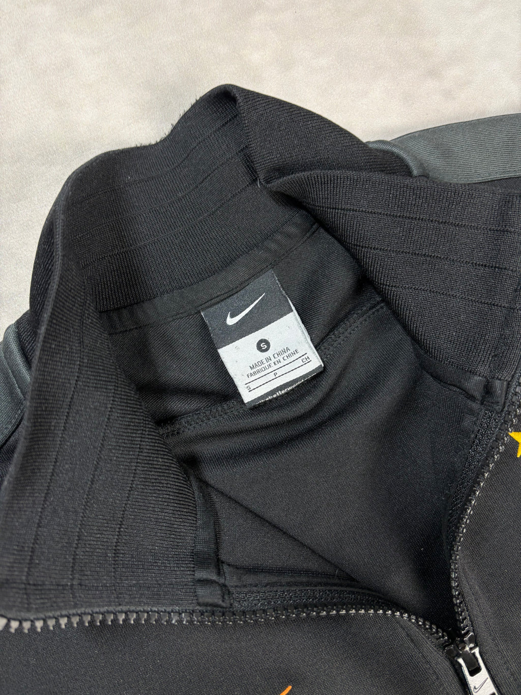 Nike Galatasaray Track Jacket Black – Football Streetwear Zip-Up (S)